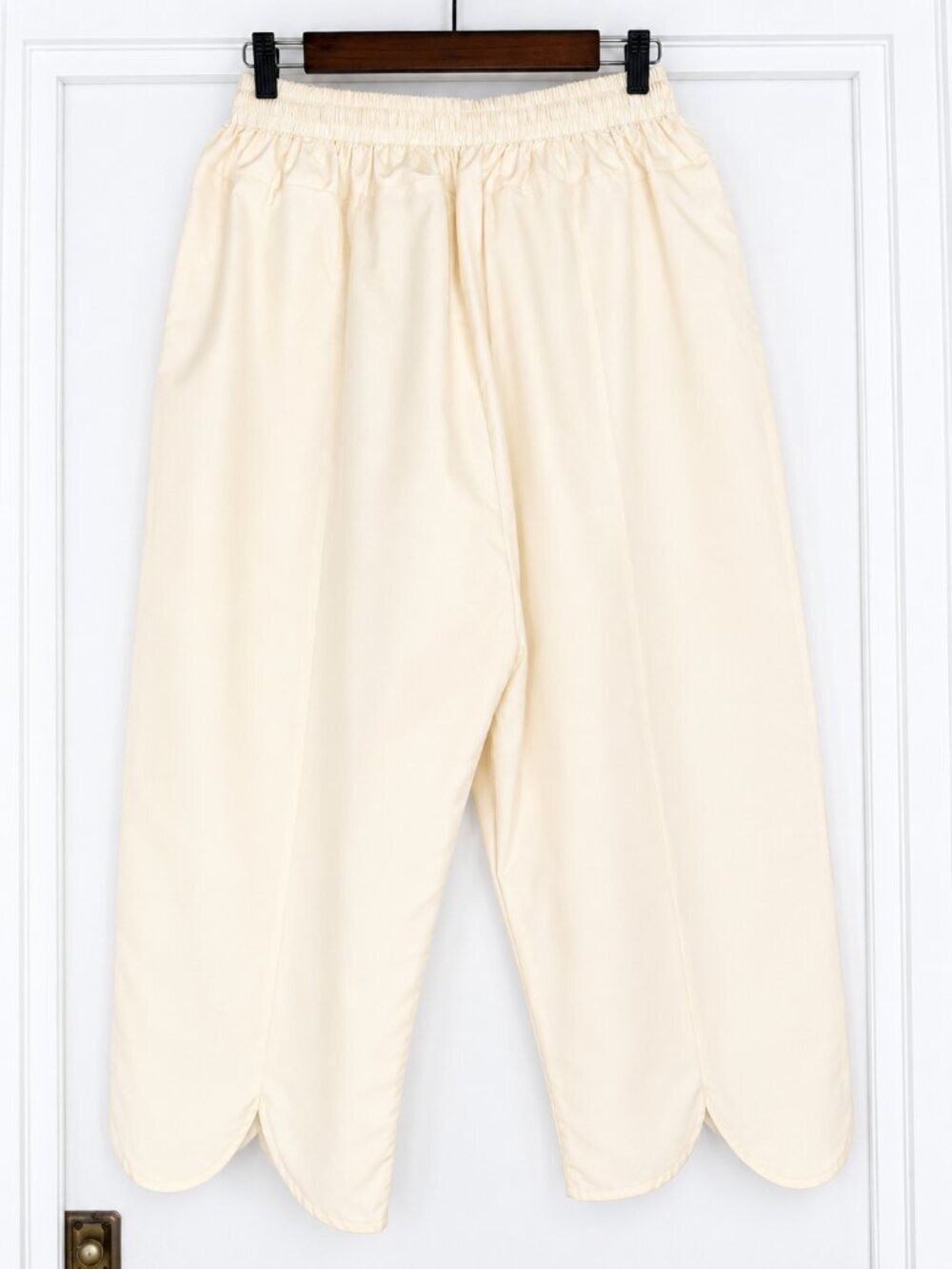 Once Upon A Time Cream Balloon Leg Pull-On Pants | Elastic Waist | Avant-Garde - Picture 3 of 10